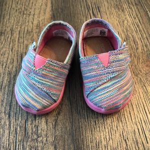 Baby girl Toms